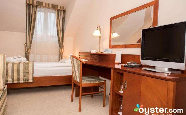 Фото отеля Amigo city centre hotel