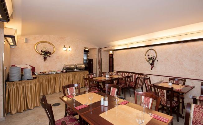 Фото отеля Amigo city centre hotel