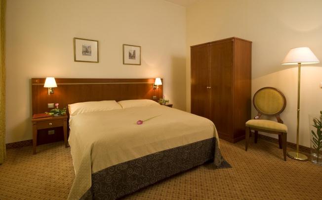 Фото отеля Raffaello Hotel