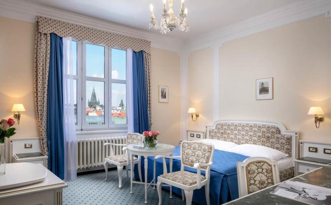 Фото отеля Ambassador Zlata Husa Hotel