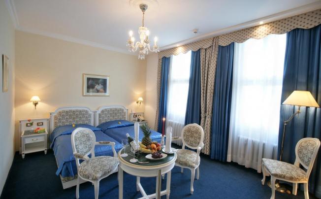 Фото отеля Ambassador Zlata Husa Hotel