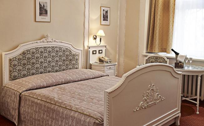 Фото отеля Ambassador Zlata Husa Hotel