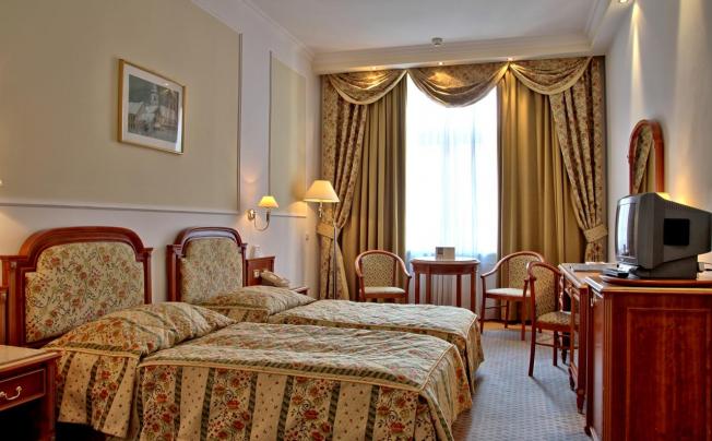 Фото отеля Ambassador Zlata Husa Hotel