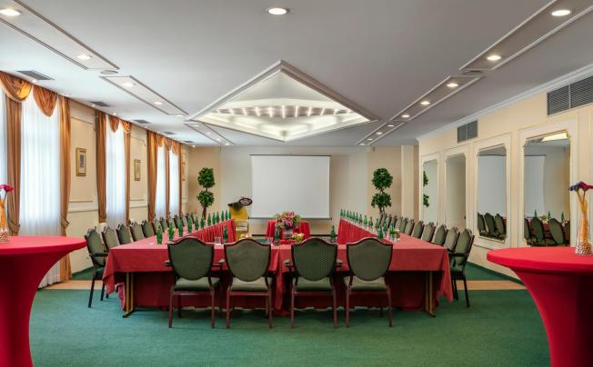 Фото отеля Ambassador Zlata Husa Hotel