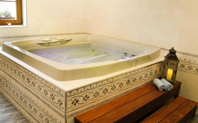 Фото отеля Maxant Hotel