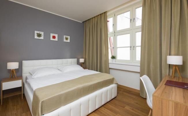 Фото отеля Garden Court Hotel