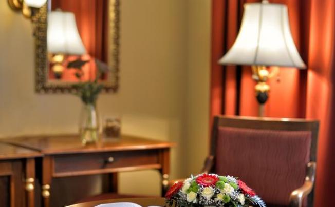 Фото отеля Continental Hotel 