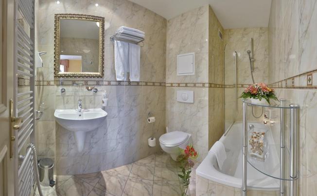 Фото отеля Continental Hotel 