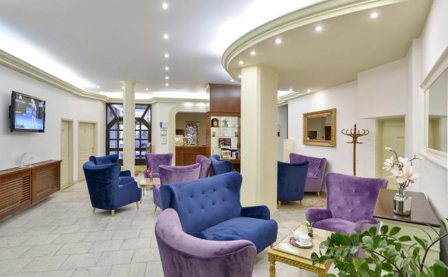 Фото отеля Continental Hotel 