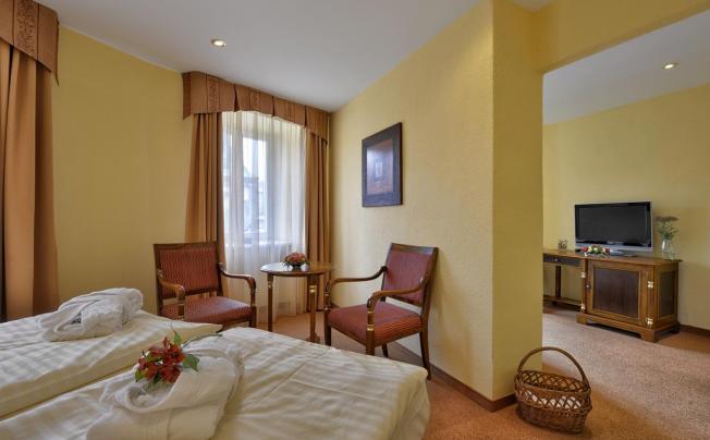 Фото отеля Continental Hotel 