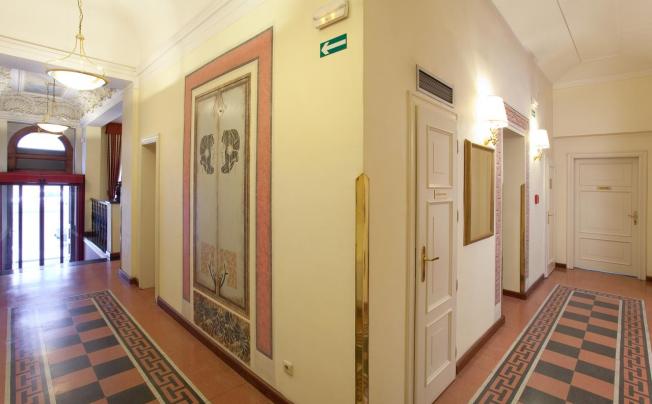 Фото отеля Tivoli Prague Hotel