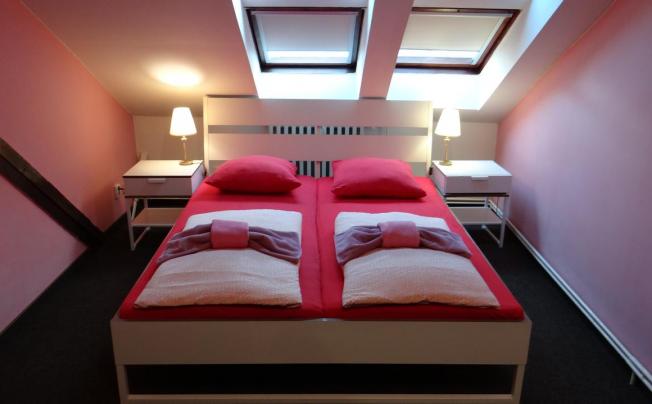 Фото отеля Sokolska Youth Hostel