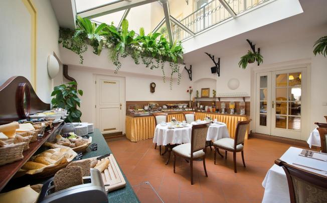 Фото отеля Constans Boutique Hotel