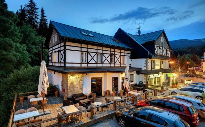 Фото отеля Lomnice Hotel & Restaurant