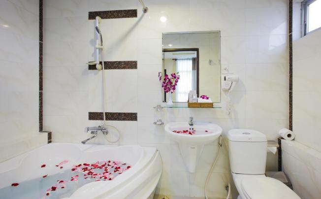 Фото отеля Bloom Saigon Hotel