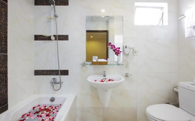 Фото отеля Bloom Saigon Hotel