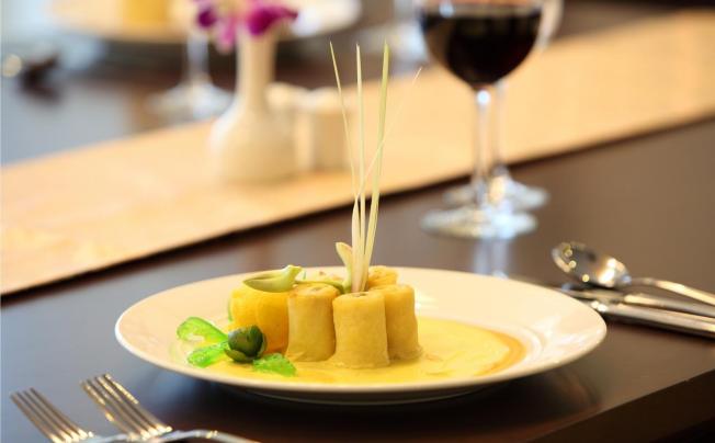 Фото отеля CenDeluxe Hotel Tuy Hoa