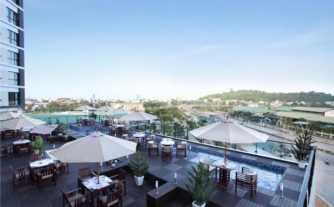 Фото отеля CenDeluxe Hotel Tuy Hoa