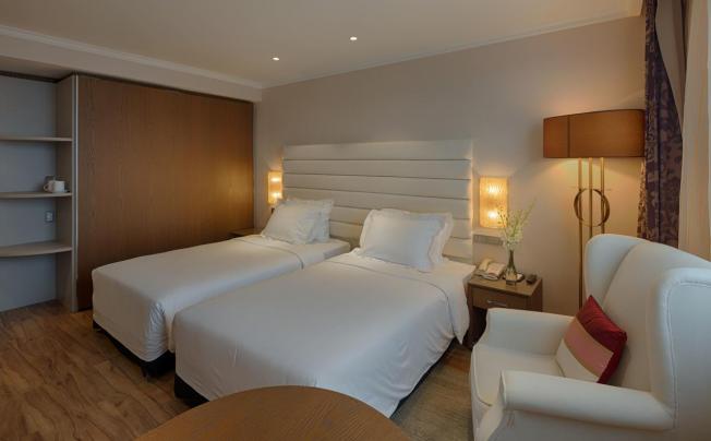 Фото отеля Windsor Plaza hotel