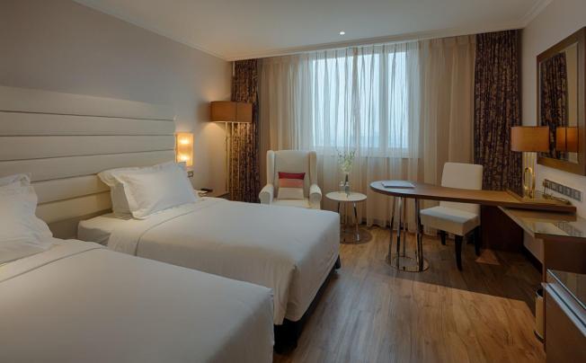 Фото отеля Windsor Plaza hotel