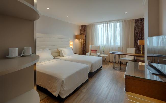 Фото отеля Windsor Plaza hotel