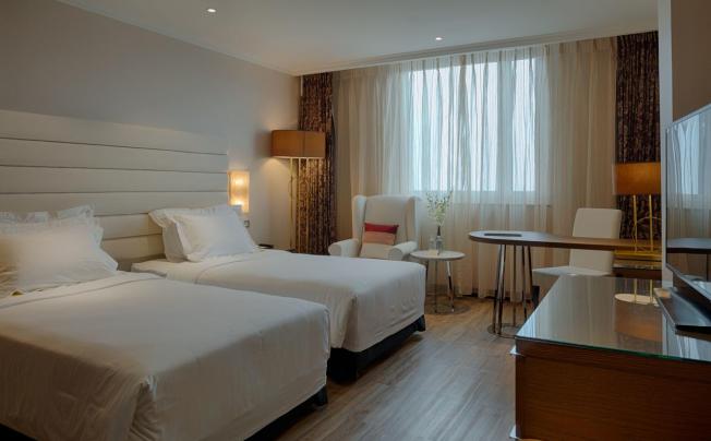 Фото отеля Windsor Plaza hotel
