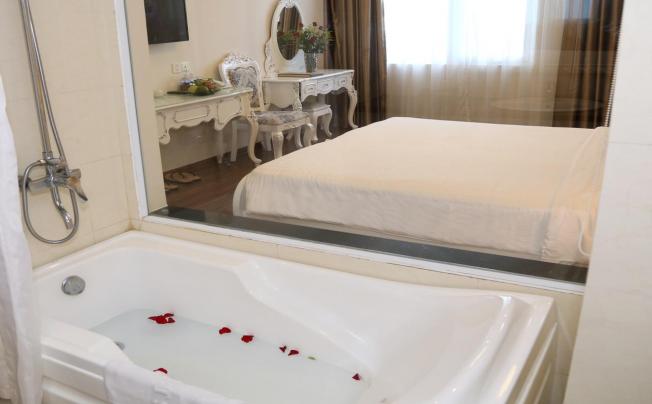 Фото отеля TUYET SON HOTEL