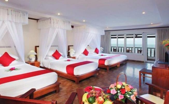 Фото отеля Rock Water Bay Beach Resort & Spa