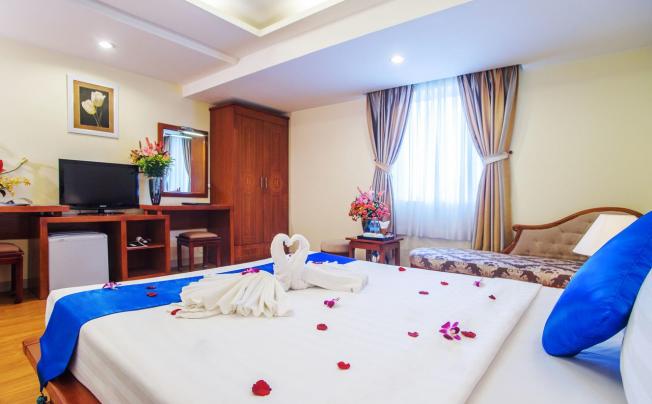 Фото отеля Blessing 1 Hotel Saigon