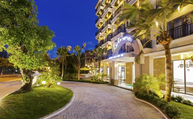 Фото отеля ALLY BEACH BOUTIQUE