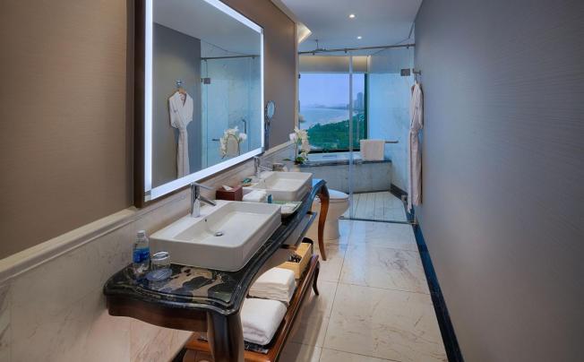 Фото отеля FOUR POINTS BY SHERATON DANANG