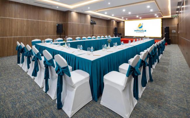 Фото отеля Miracle Luxury Hotel