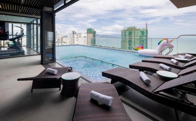 Фото отеля Miracle Luxury Hotel