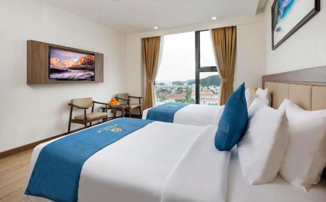 Фото отеля Miracle Luxury Hotel