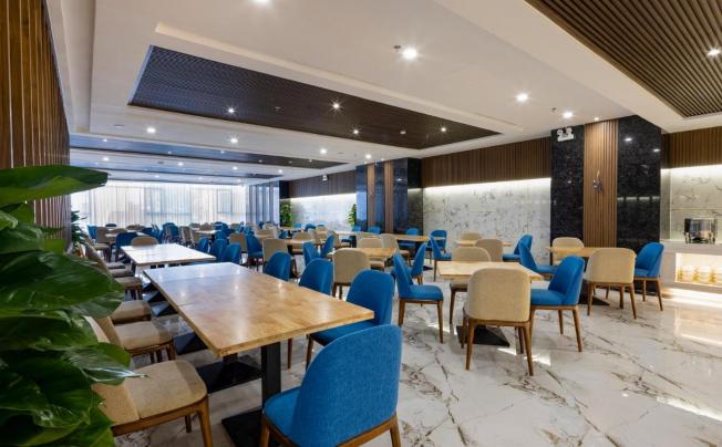 Фото отеля Miracle Luxury Hotel