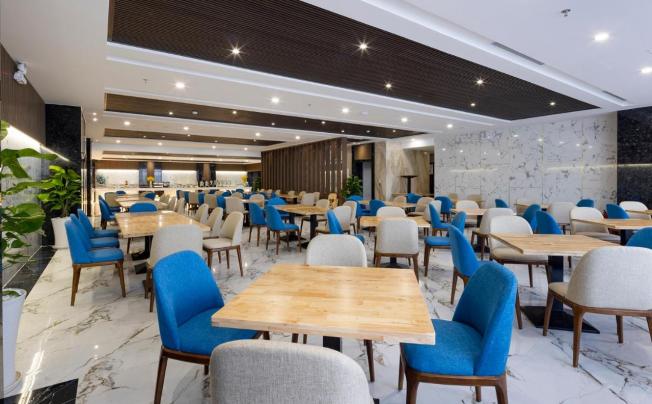 Фото отеля Miracle Luxury Hotel