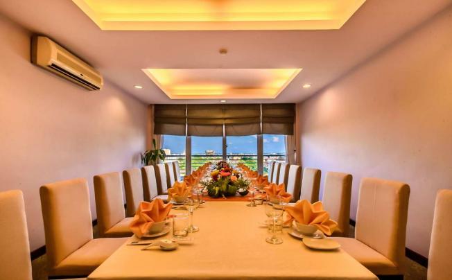 Фото отеля Mondial Hotel hue