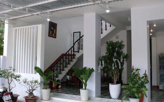 Фото отеля Blue Sky Guest House