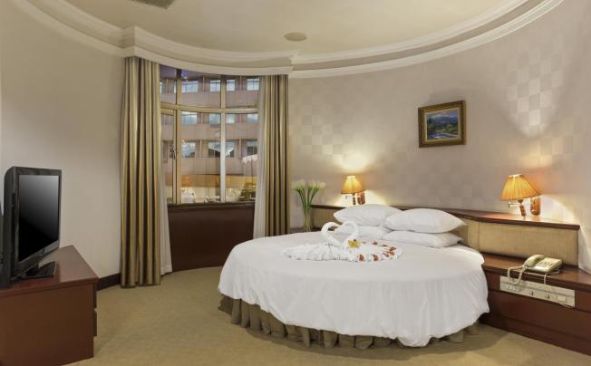 Фото отеля Lake Side hotel