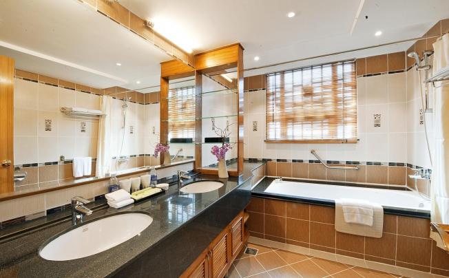 Фото отеля Sherwood Residence