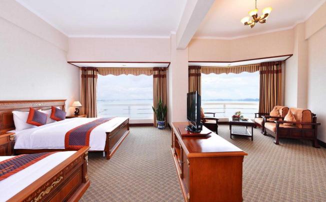 Фото отеля Grand Halong Hotel 