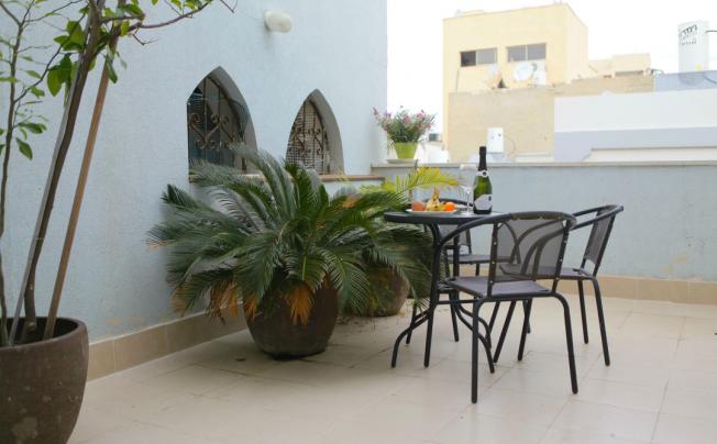 Фото отеля B House Tel Aviv - Rooms For Rent