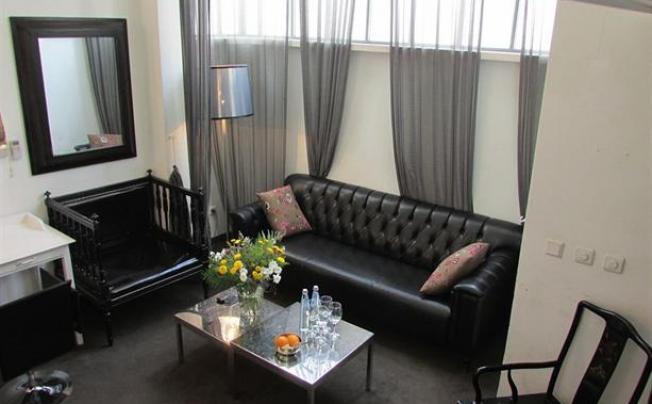 Фото отеля Nina Suites Hotel And Cafe