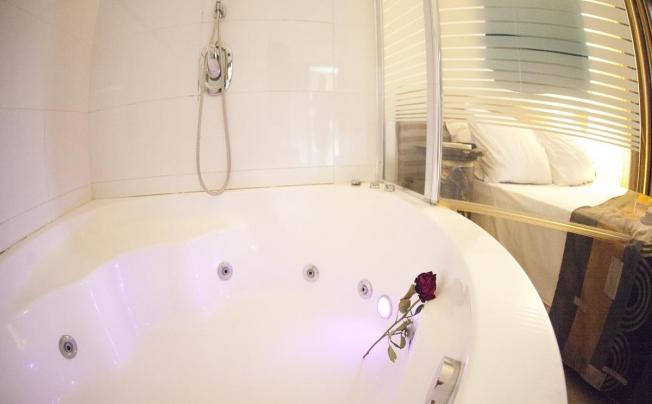 Фото отеля Miami Hotel Tel Aviv