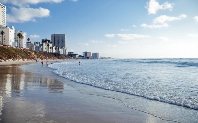Фото отеля Leonardo Suite Bat Yam Hotel