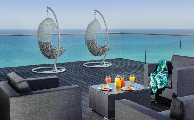 Фото отеля Leonardo Suite Bat Yam Hotel