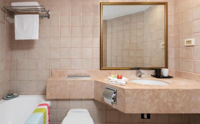 Фото отеля Leonardo Suite Bat Yam Hotel