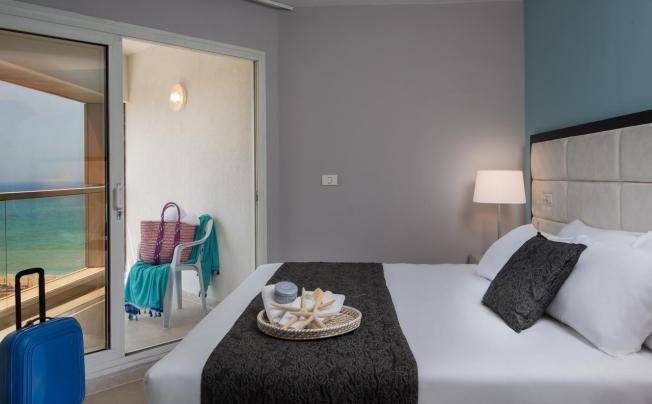 Фото отеля Leonardo Suite Bat Yam Hotel