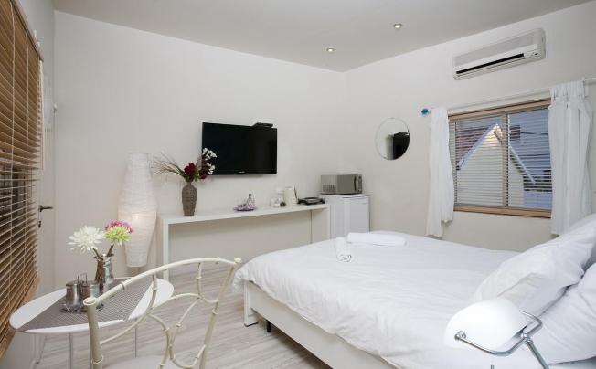 Фото отеля Levy Neve Tzedek - Boutique Lodging
