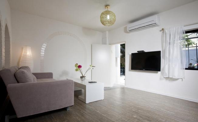 Фото отеля Levy Neve Tzedek - Boutique Lodging